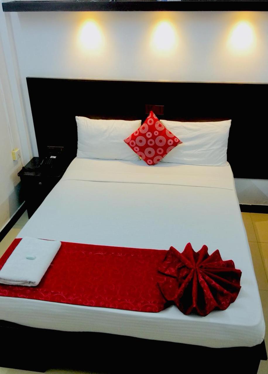 Hotel Nelly Vavuniya Dış mekan fotoğraf