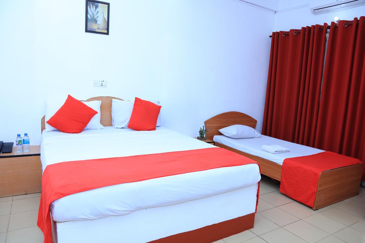 Hotel Nelly Vavuniya Dış mekan fotoğraf