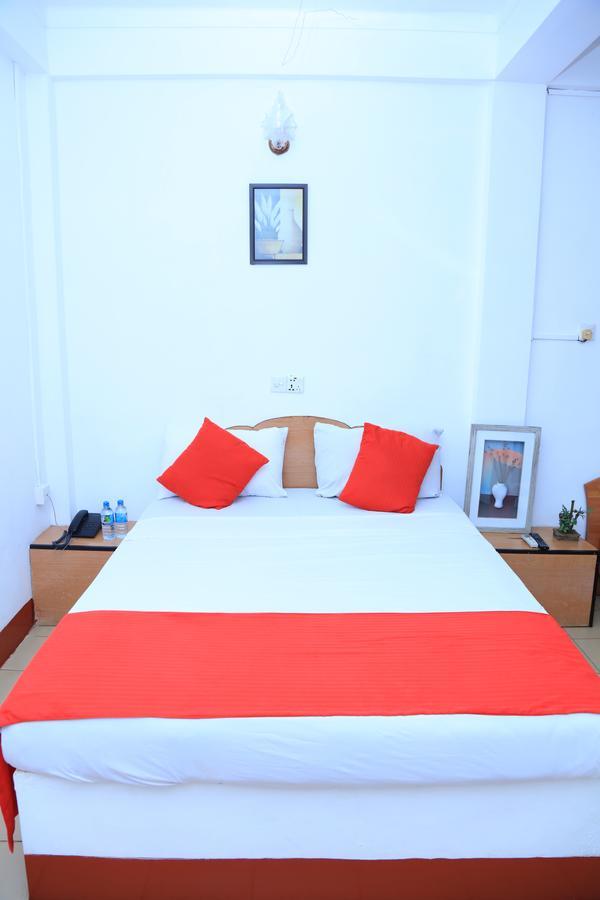 Hotel Nelly Vavuniya Dış mekan fotoğraf