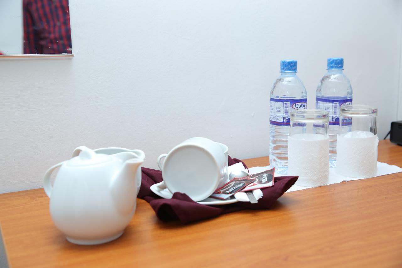 Hotel Nelly Vavuniya Dış mekan fotoğraf