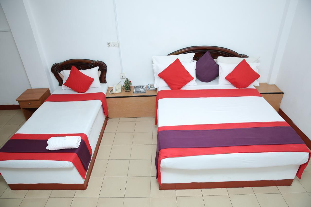 Hotel Nelly Vavuniya Dış mekan fotoğraf